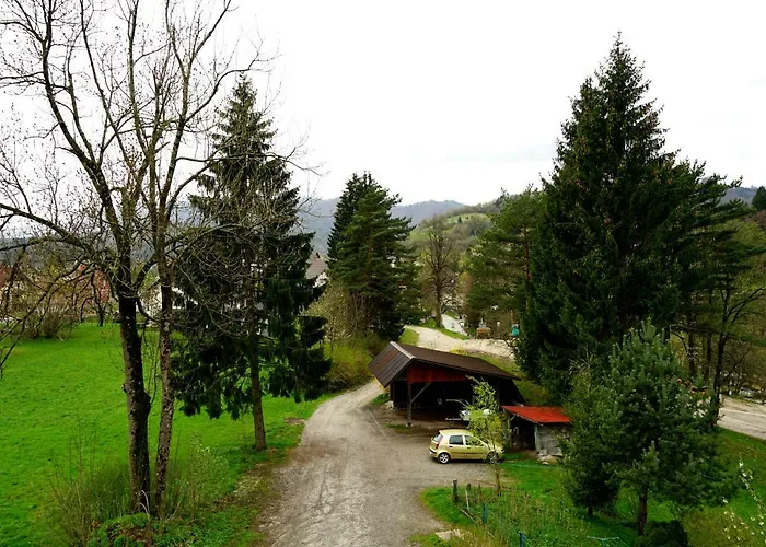 Apartma Erzen